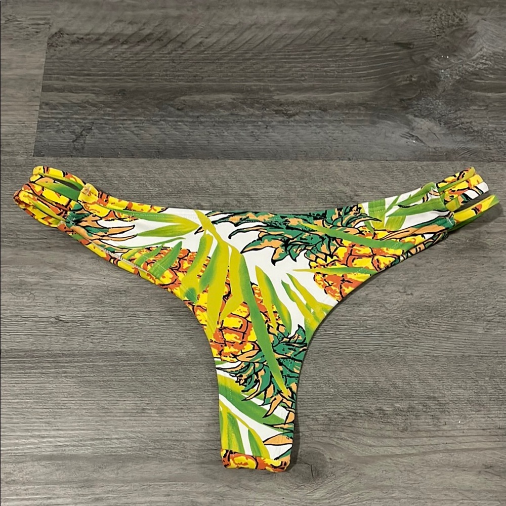 Midori Bikini Bottoms NEVER WORN!